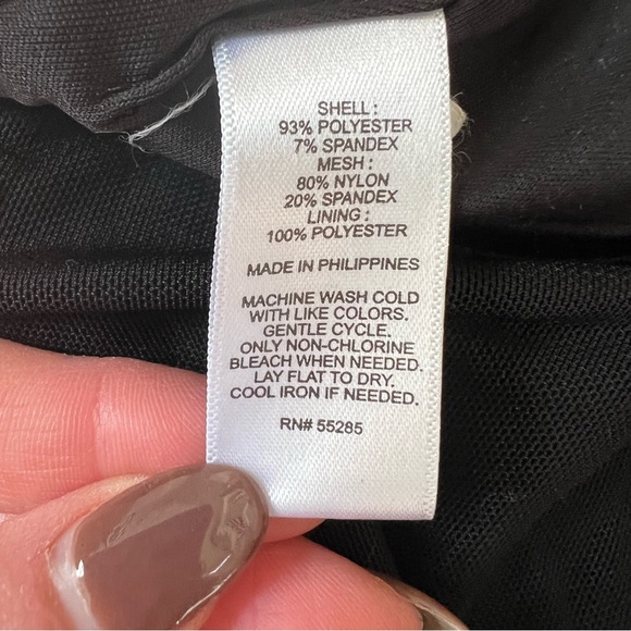 EXPRESS BLACK CROPPED HIGH NECK TANK TOP WITH OPEN BACK MESH CUTOUTS SIZE XS - Picture 6 of 6